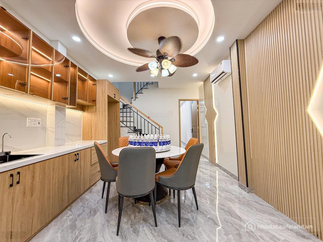 Bán nhà riêng: Hẻm xe hơi Cộng Hòa ngay khu sân bay p13 tân bình - diện tích khủ