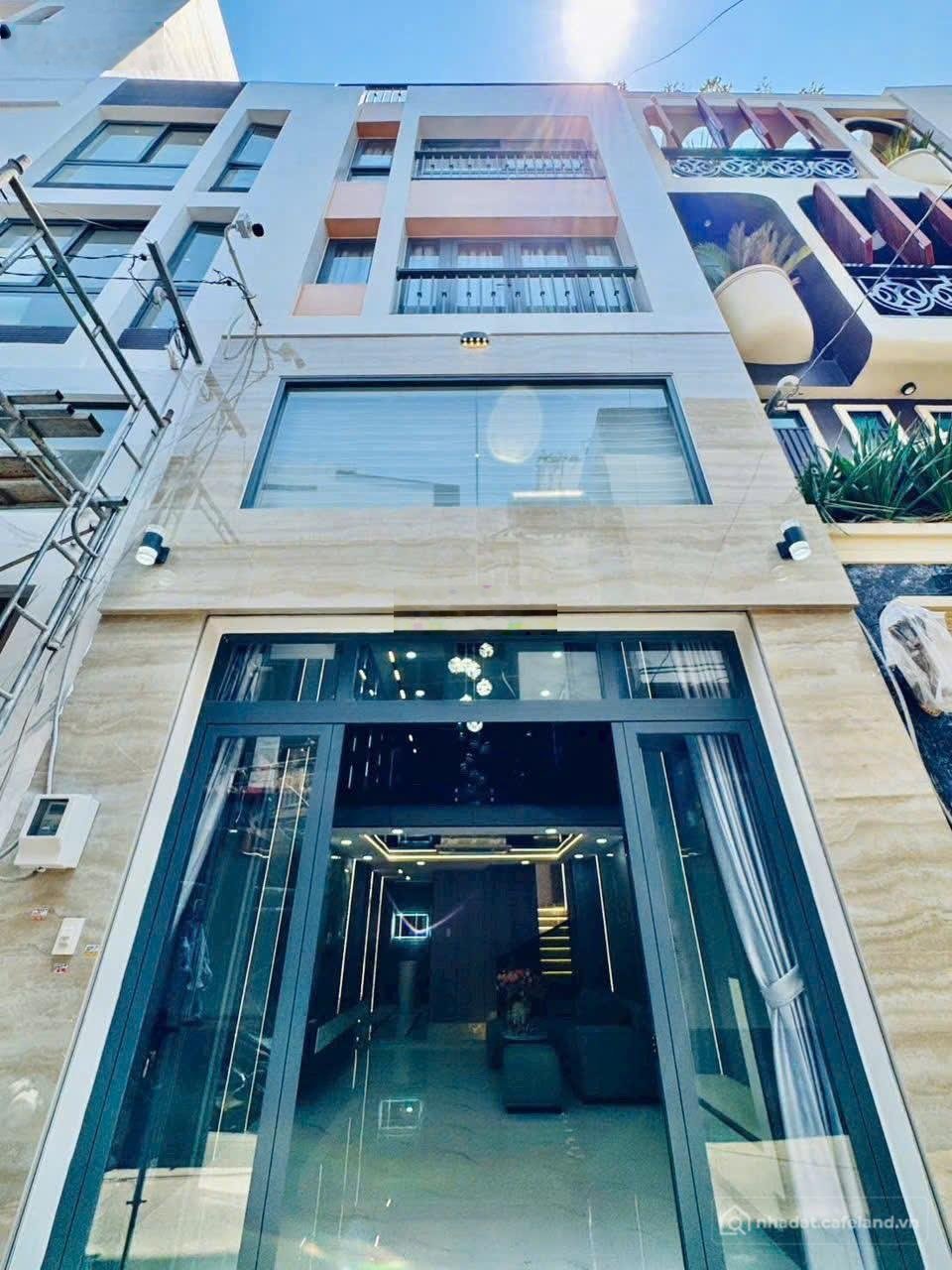 Bán nhà riêng: Nhà bán gấp tại Trần Văn Đang P.10 Q3. Giá: 4,75tỷ. DT: 64m2. 4Tầ