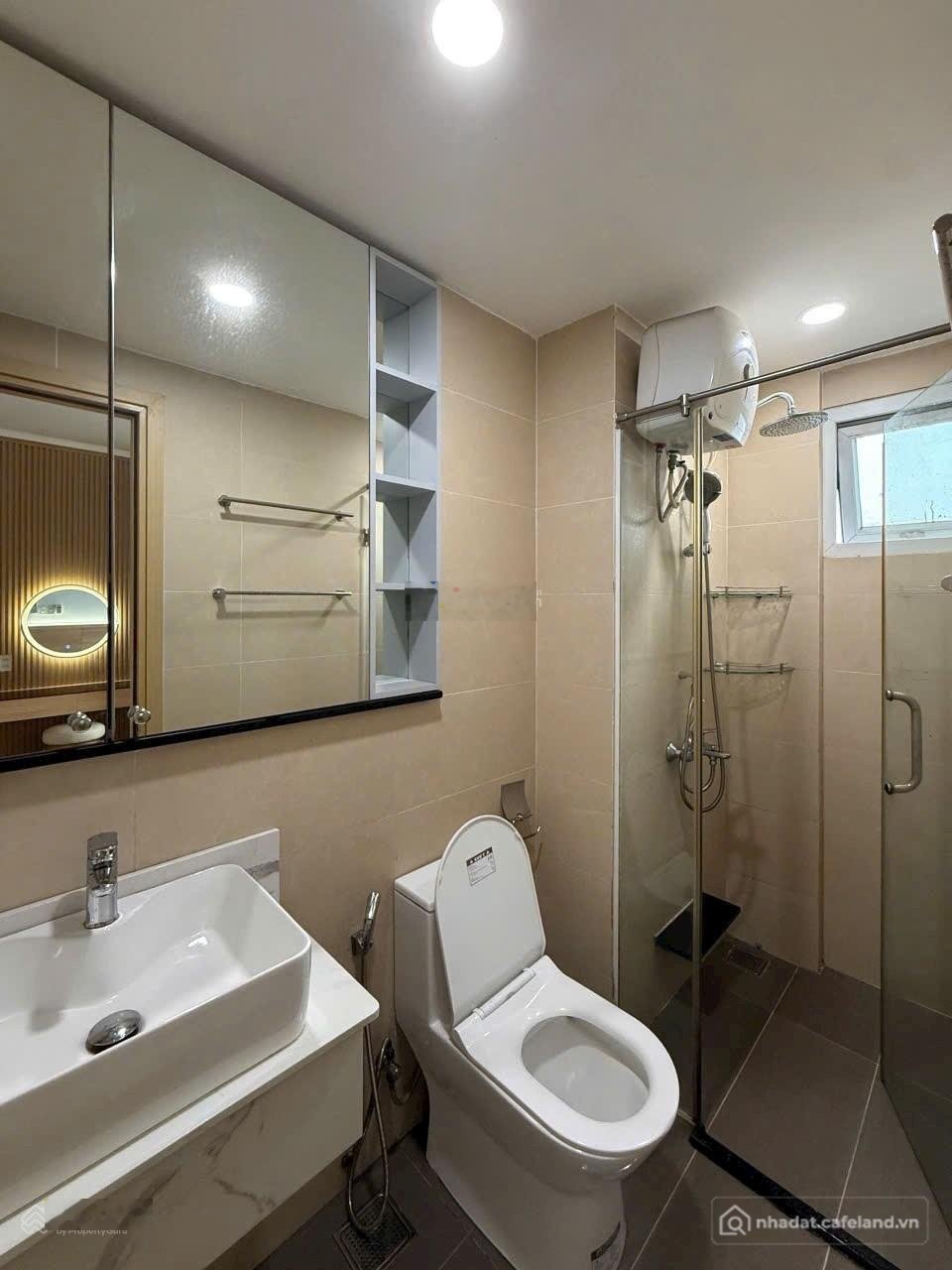 Bán căn hộ chung cư: Chung cư Đặng Thành (Carillon 2) 90m2 3 phòng ngủ cần bán g