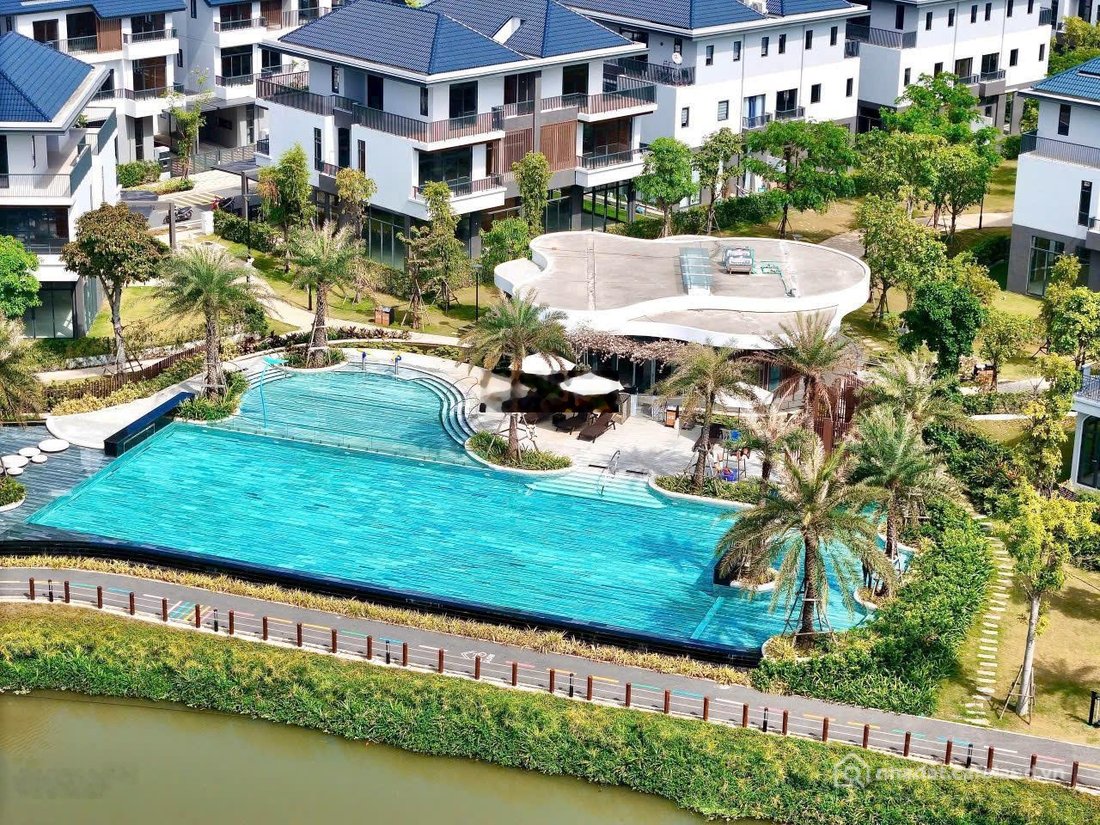 Bán biệt thự: Bán gấp biệt thự 2 mặt tiền 9x15 ID junction Long Thành giá chỉ 10