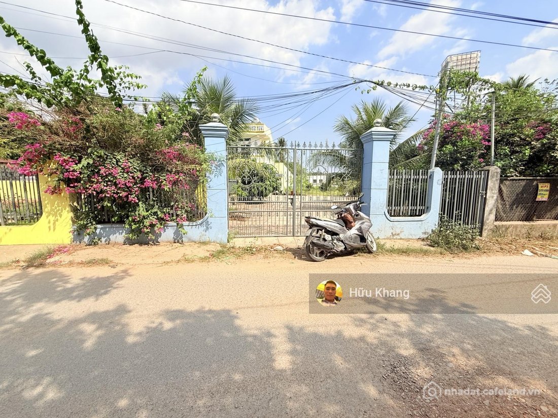Bán đất thổ cư: Xã Long Thành Sát Ngay STC DT : 1285m2 TC 200m2 - Mặt tiền nhựa 
