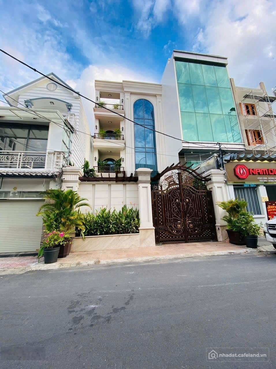 Bán nhà riêng: Bán Toà Nhà 2 Mặt Tiền Trước Sau Cư Xá Bắc Hải - Bạch Mã, Phường 