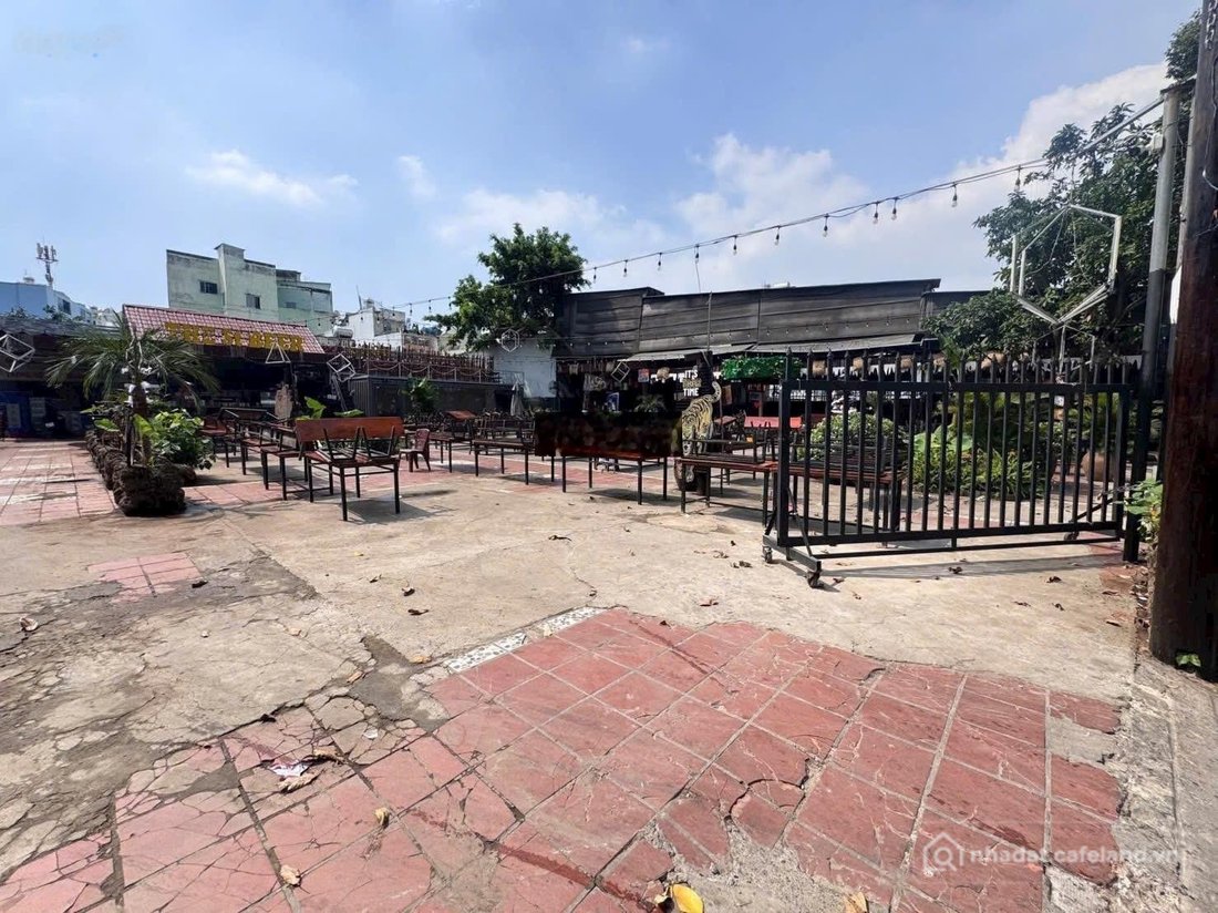 Bán nhà riêng: Hiếm 2550m2 (80 x 30) mặt tiền Hoàng Sa Q3 xây dựng cao ốc 50 tần