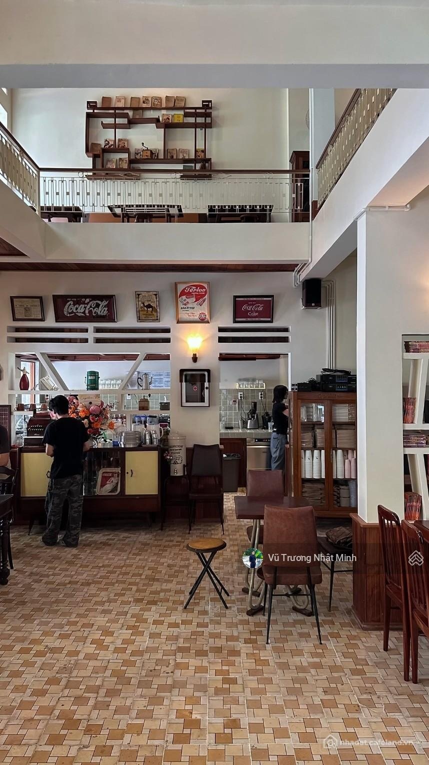 Bán nhà riêng: Bán nhà mặt tiền Phạm Ngọc Thạch, Q.3; 200m2 (10 x 20); 2 Tầng; H