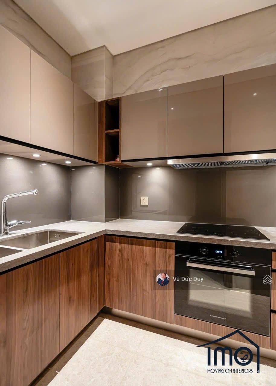 Bán căn hộ chung cư: Bán 4PN The Marq 145m2 Full, sổ hồng. Giá 28.9 tỷ tầng cao 