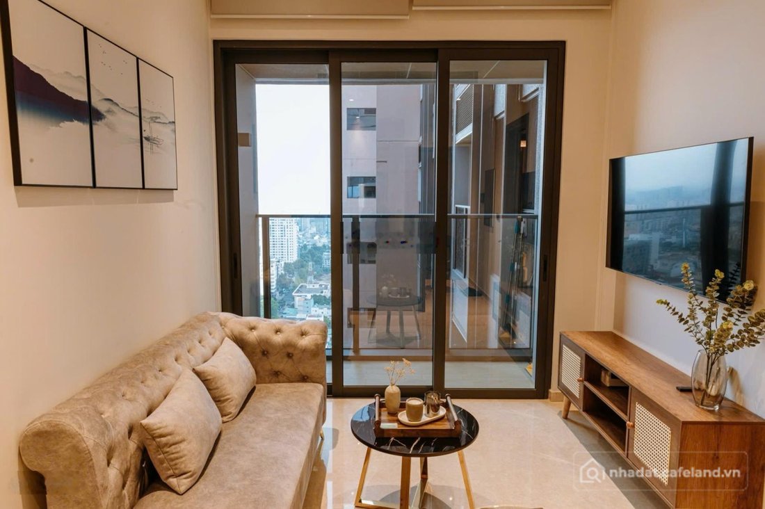 Bán căn hộ chung cư: Bán 1PN The MarQ giá 10,8 tỷ, tầng cao và đầy đủ nội thất.