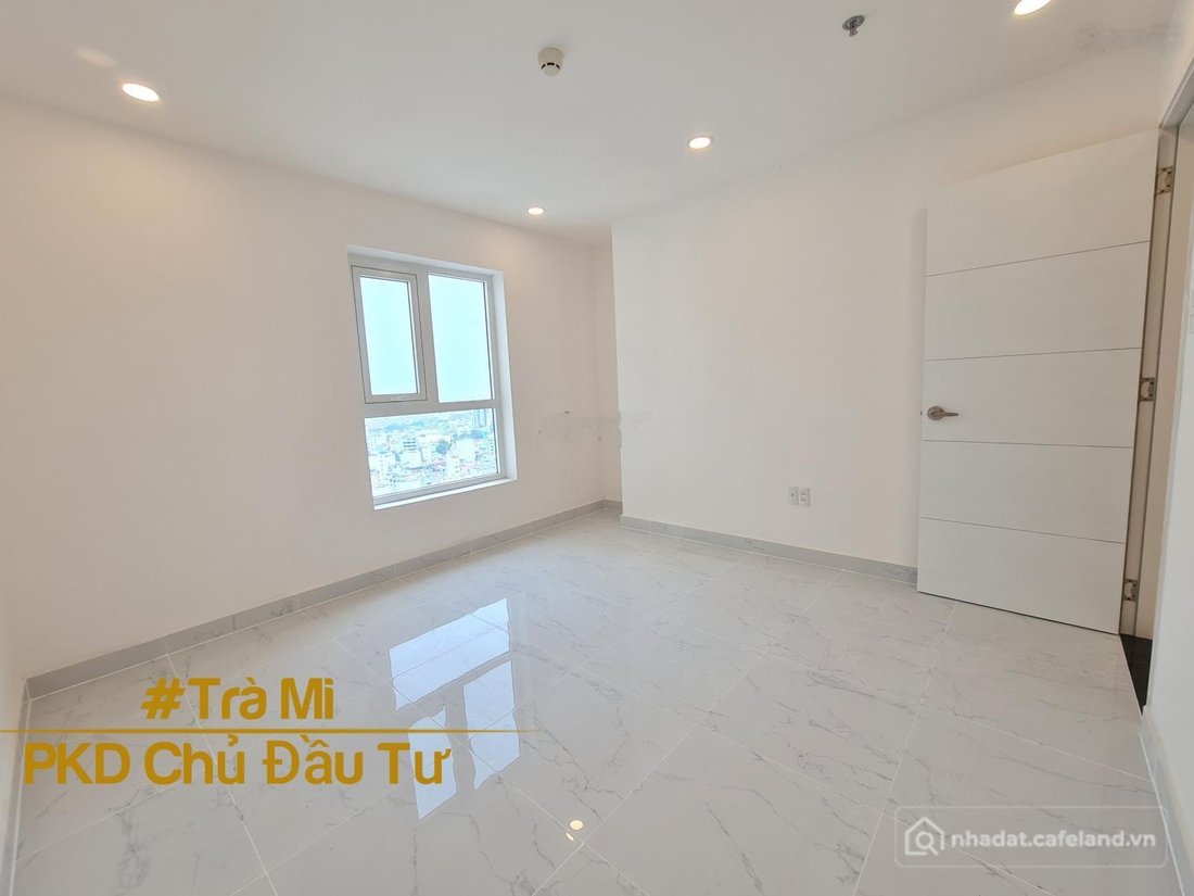 Bán căn hộ chung cư: Chính chủ rất cần vốn cần bán nhanh CH Terra Royal Quận 3. 