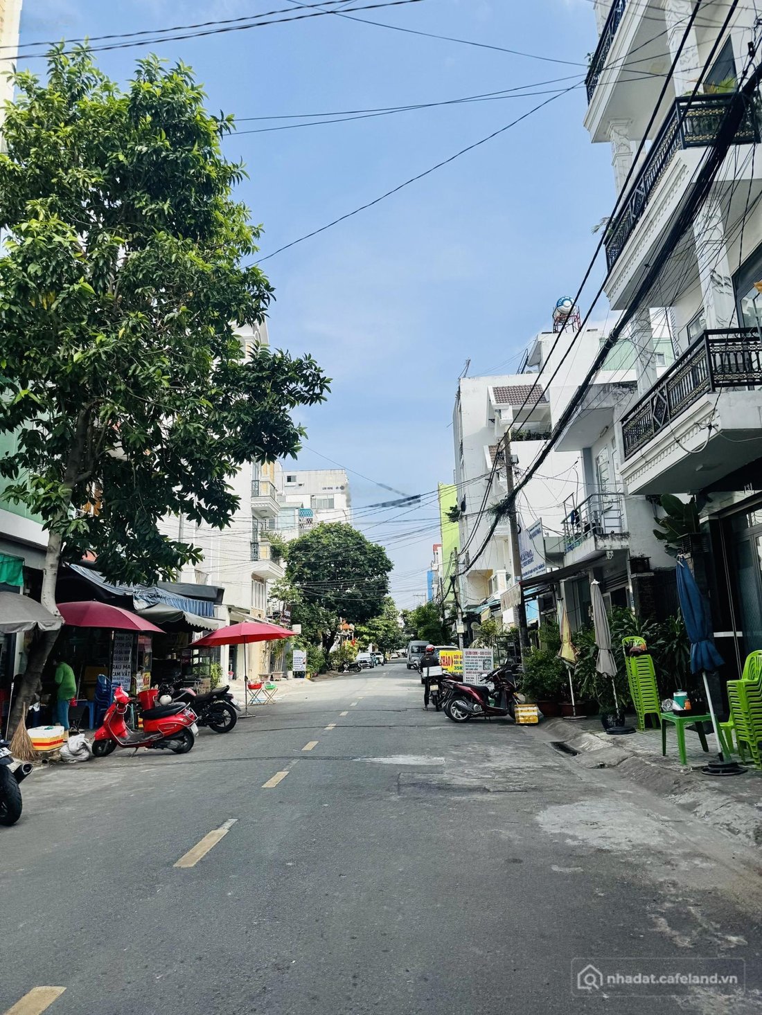 Bán nhà riêng: Cặp mt đỗ bí - phú thạnh - tân phú ( cũ ) dt: 8x19m ( 2 lầu ) 18,