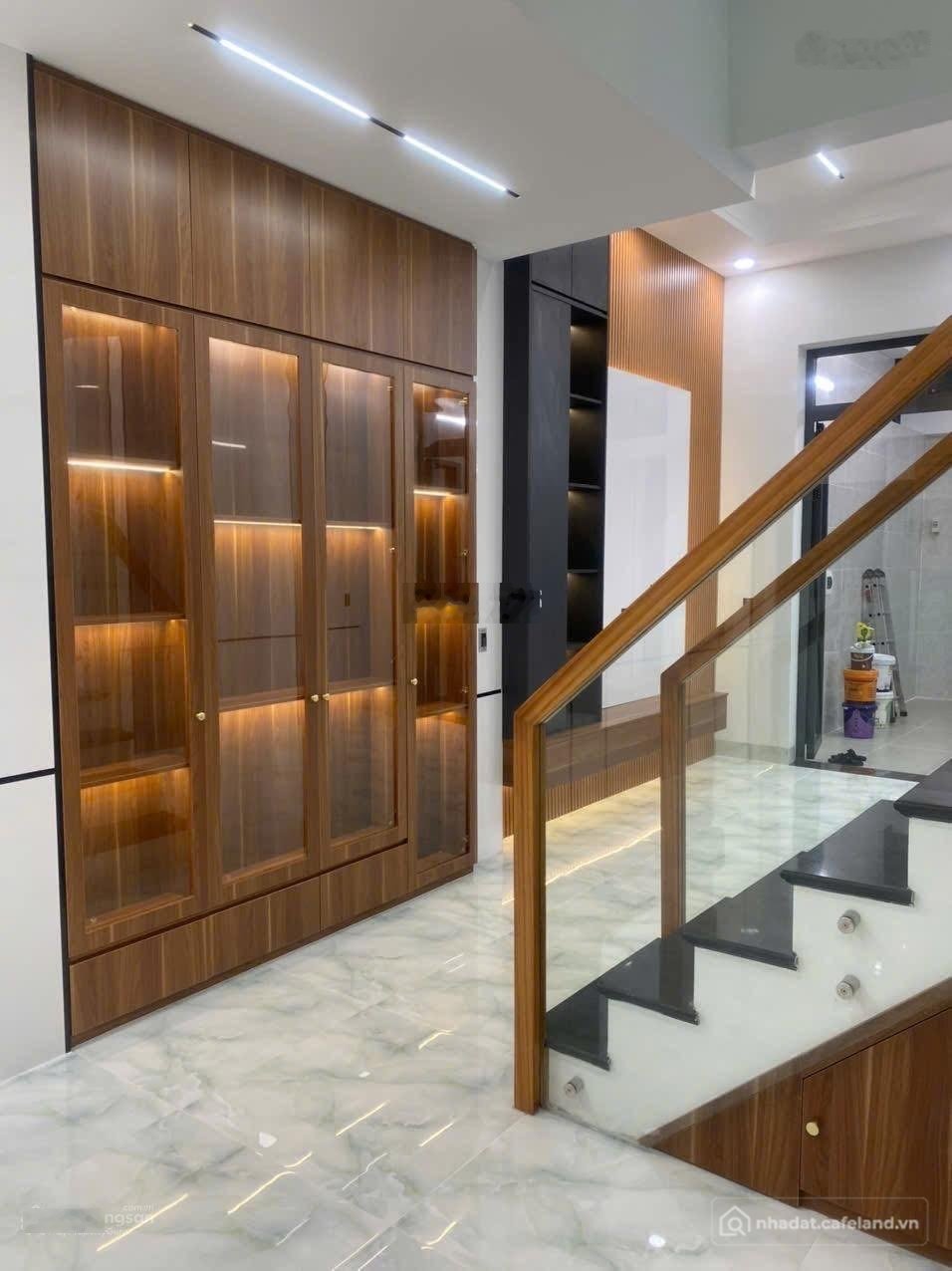 Bán nhà riêng: Bán nhà Cư xá Đô Thành phường 4 quận 3 (4mx12m), giá 9.5 tỷ thươn