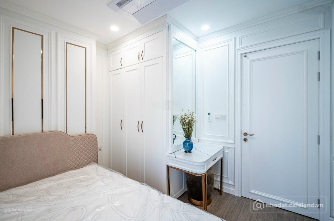 Bán căn hộ chung cư: Cần bán căn hộ chung cư Kingdom 101, 61m2, 1PN + 1 đa năng,