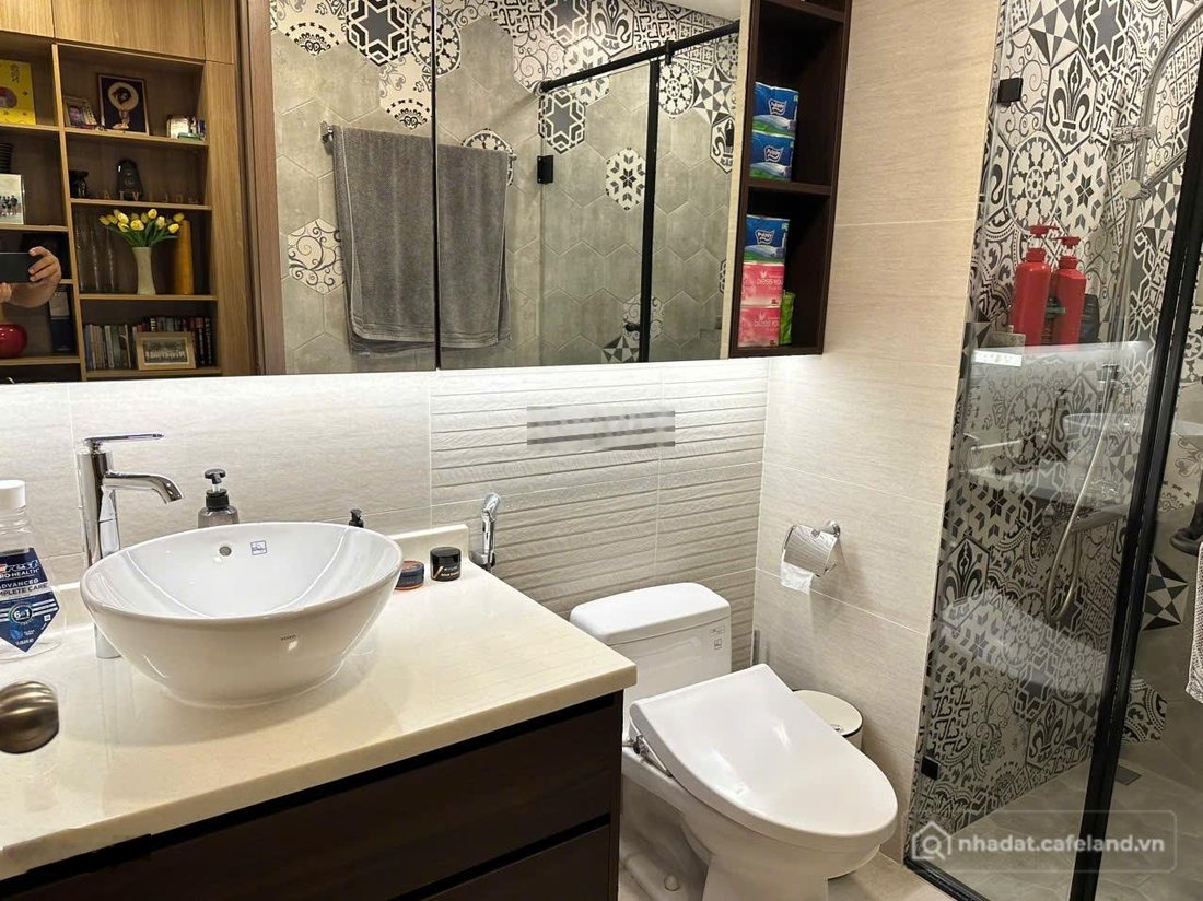 Bán căn hộ chung cư: Vinhomes Central Park, giá tốt, 88,5m2, 2PN + 2WC, đầy đủ n