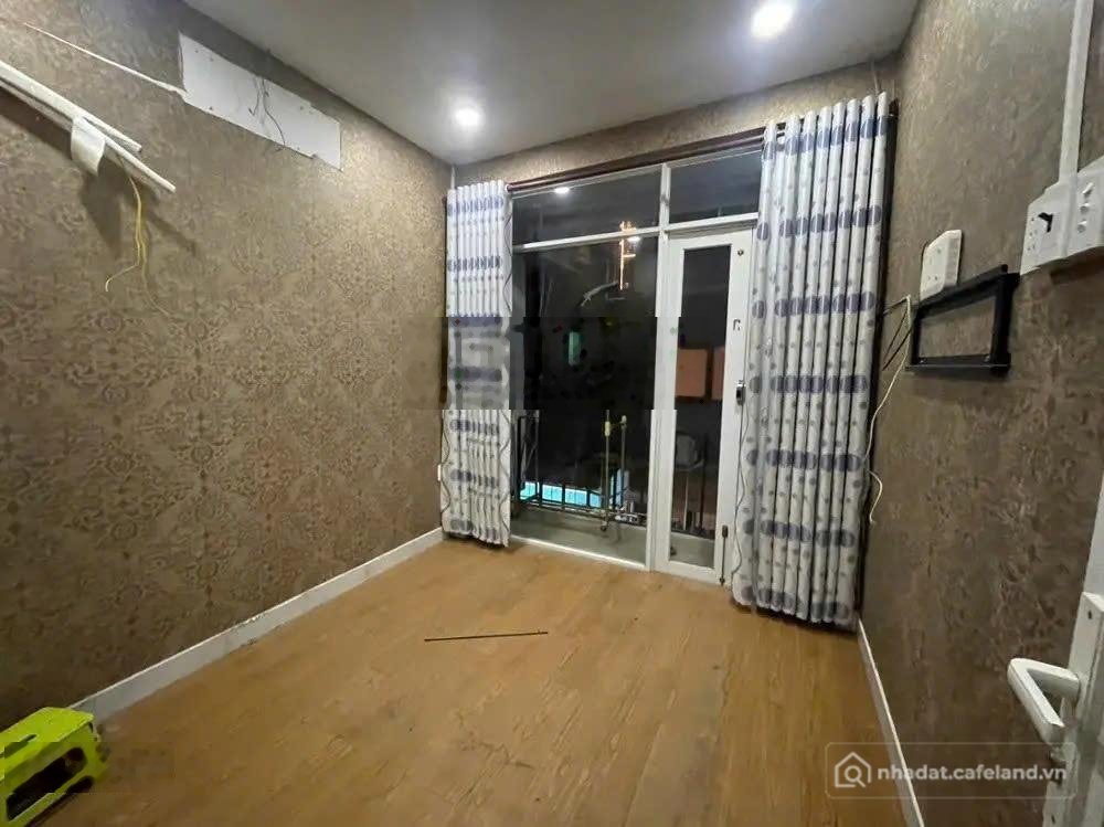 Bán nhà riêng: Bán nhà riêng rẻ nhất khu Võ Văn Kiệt!!!