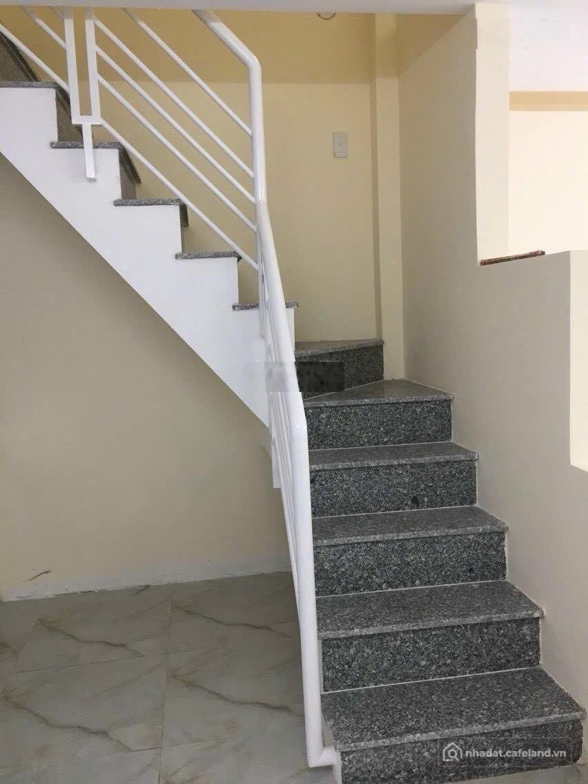Bán nhà riêng: Cần bán nhà mặt tiền đường Số 10, KDC Nam Long, Phường An Lạc, Bì