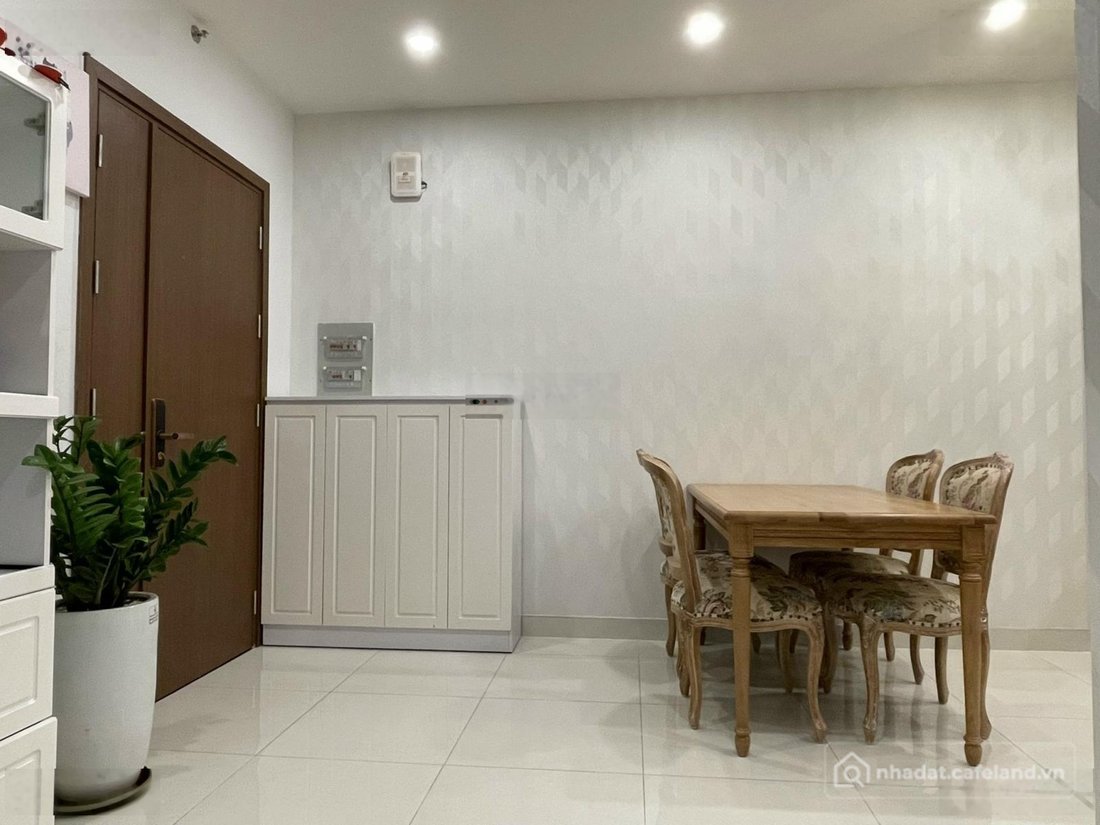 Bán căn hộ chung cư: 1PN, Mặt tiền Bến Vân Đồn, View Bitexco, Tầng Cao, Nội Thất