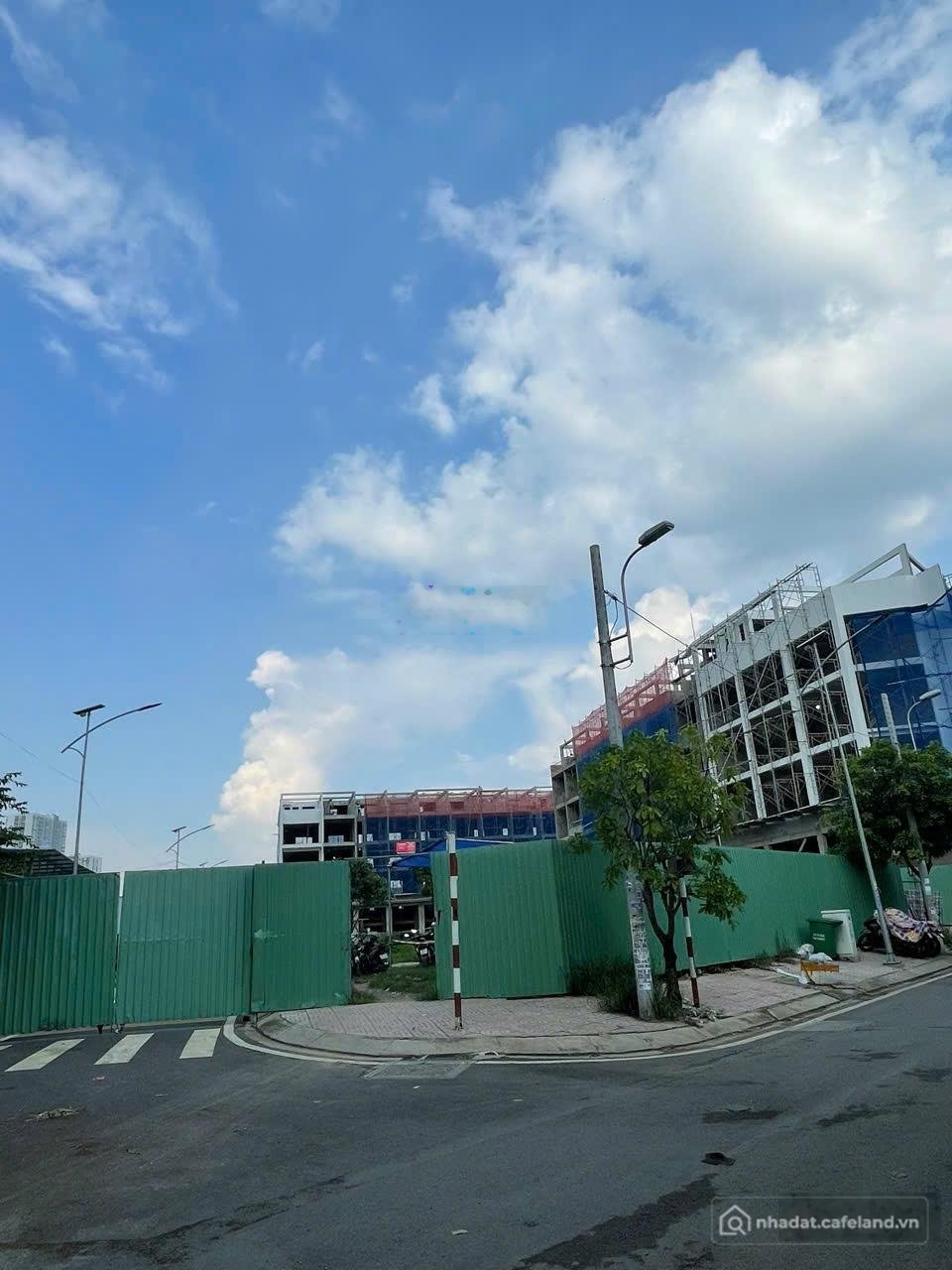 Bán nhà riêng: Chính chủ bán nhà mặt tiền Đường Số 1 (sát DA The Privia, Sholi) 
