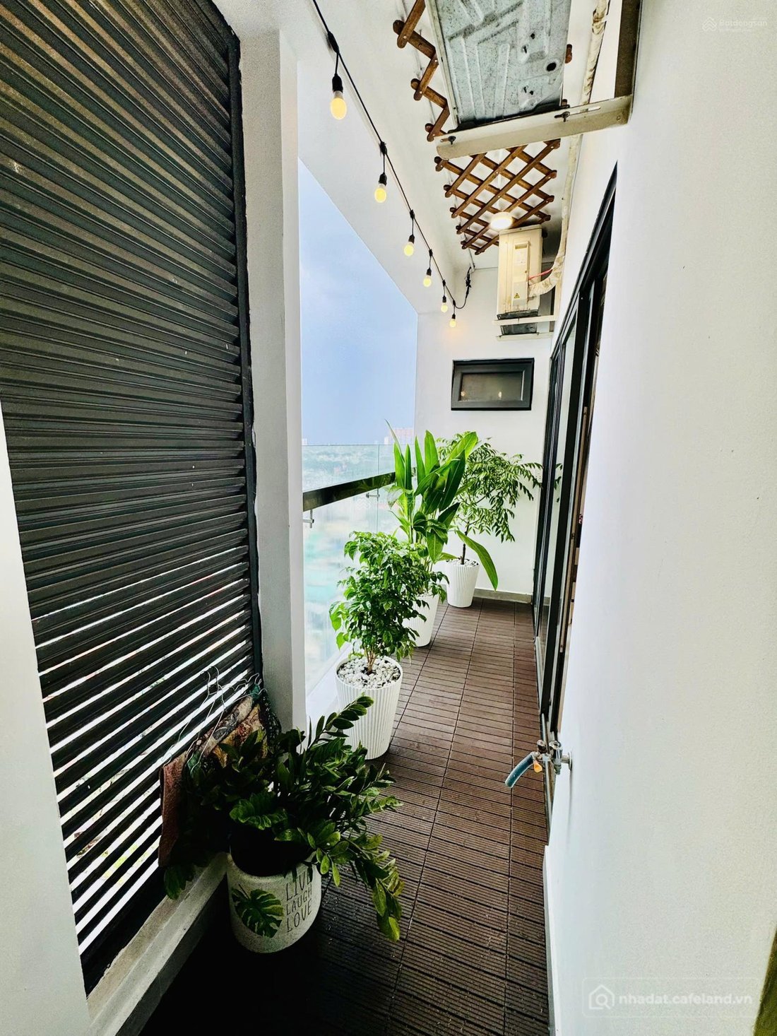 Bán căn hộ chung cư: Bán CC 2PN, 2WC tại Res 11, Lạc Long Quân, 5,15 tỷ, 72m2, c