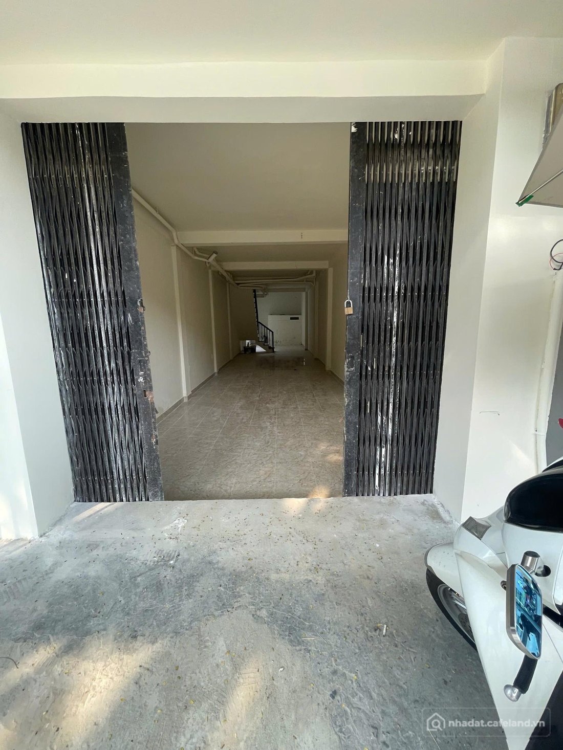 Bán nhà riêng: Gỉam hẳn 700trieu bán gấp mặt tiền kinh doanh hòa bình, quận 11, 