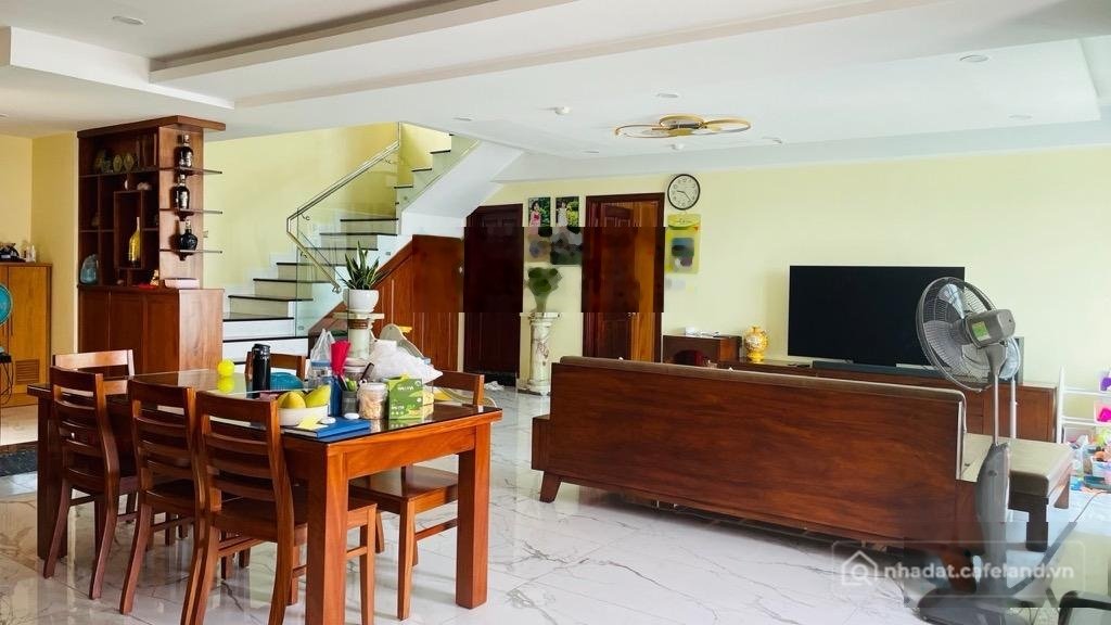 Bán căn hộ chung cư: Căn hộ Penthouse Chung cư Cao Ốc H2 2 Tầng 184,4m2 Tặng Toà