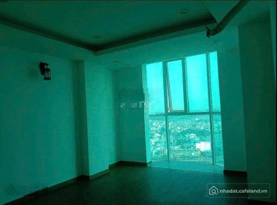 Bán căn hộ chung cư: Chính chủ bán penthouse remax plaza, 210m, 4 phòng ngủ, 4wc
