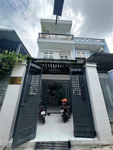 Bán nhà riêng: Chỉ 5.55 tỷ - bán nhà 70m2 - 3 tầng - hxh hồ văn long - ngay ngã 