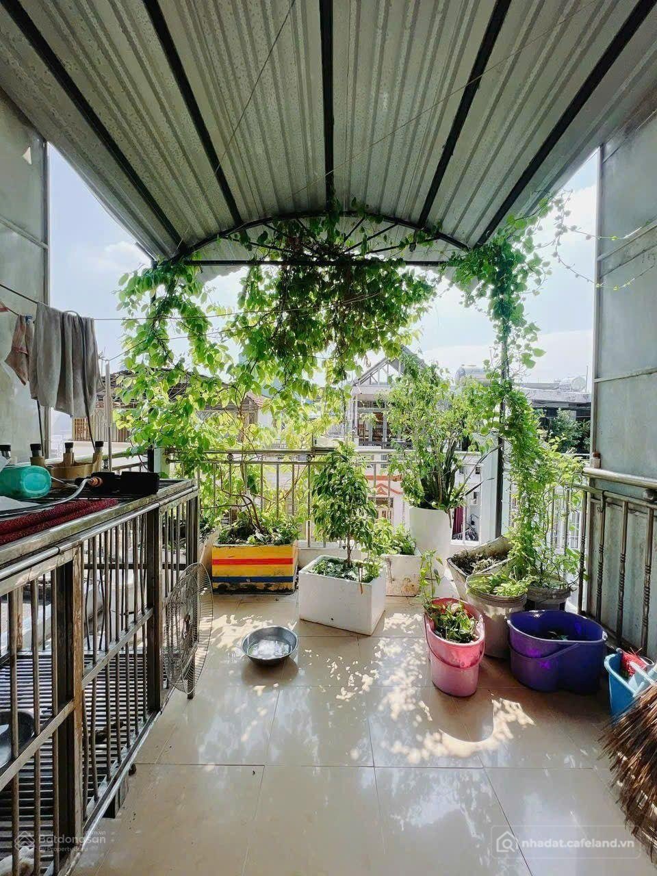 Bán nhà riêng: Hoàng Diệu - 5 tầng 3PN - đường nhựa 10m 2 xe tải tránh - kinh do