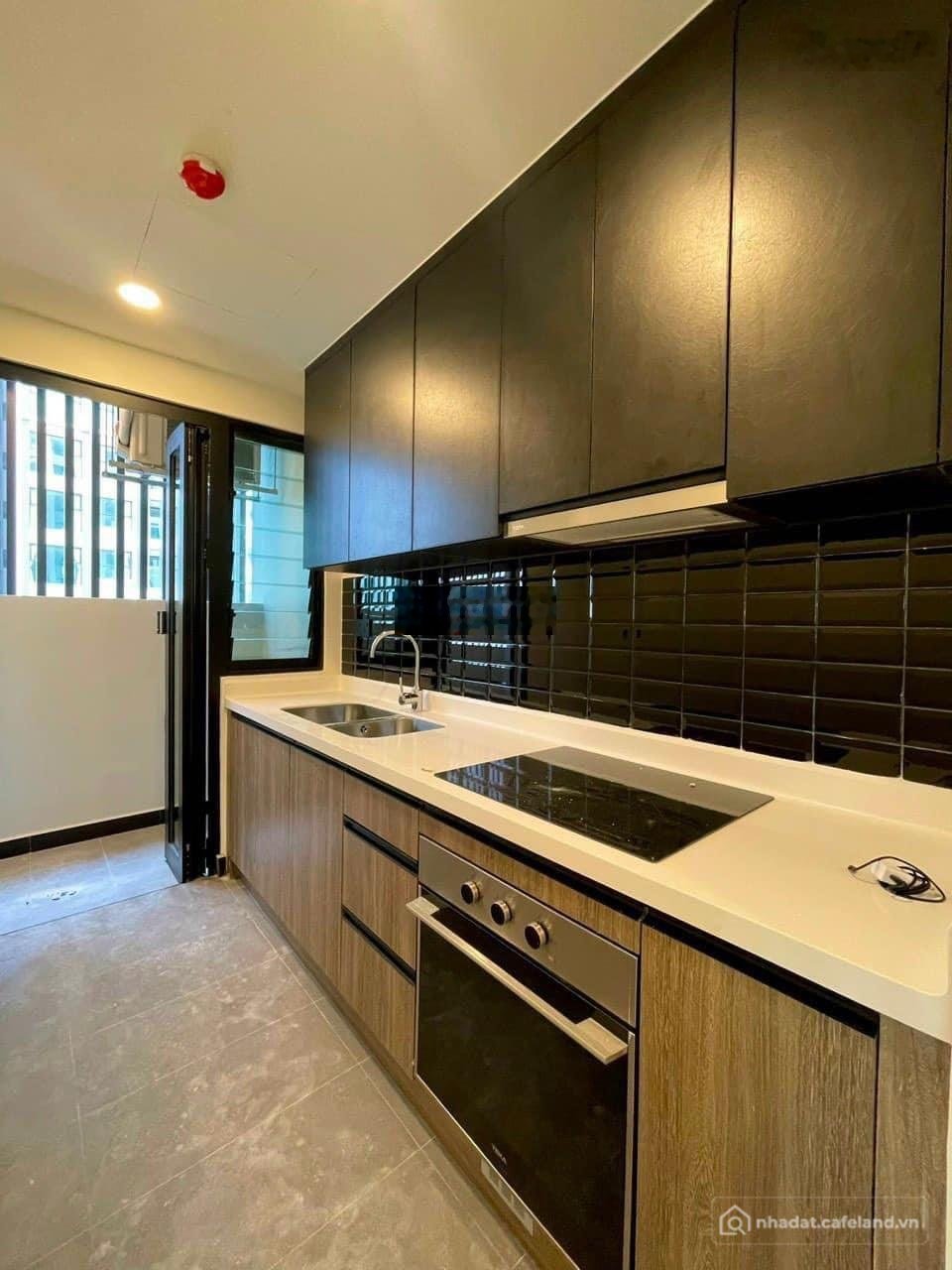 Bán căn hộ chung cư: Bán căn 2PN Delasol Quận 4 giá 8.5 tỷ (bao phí)