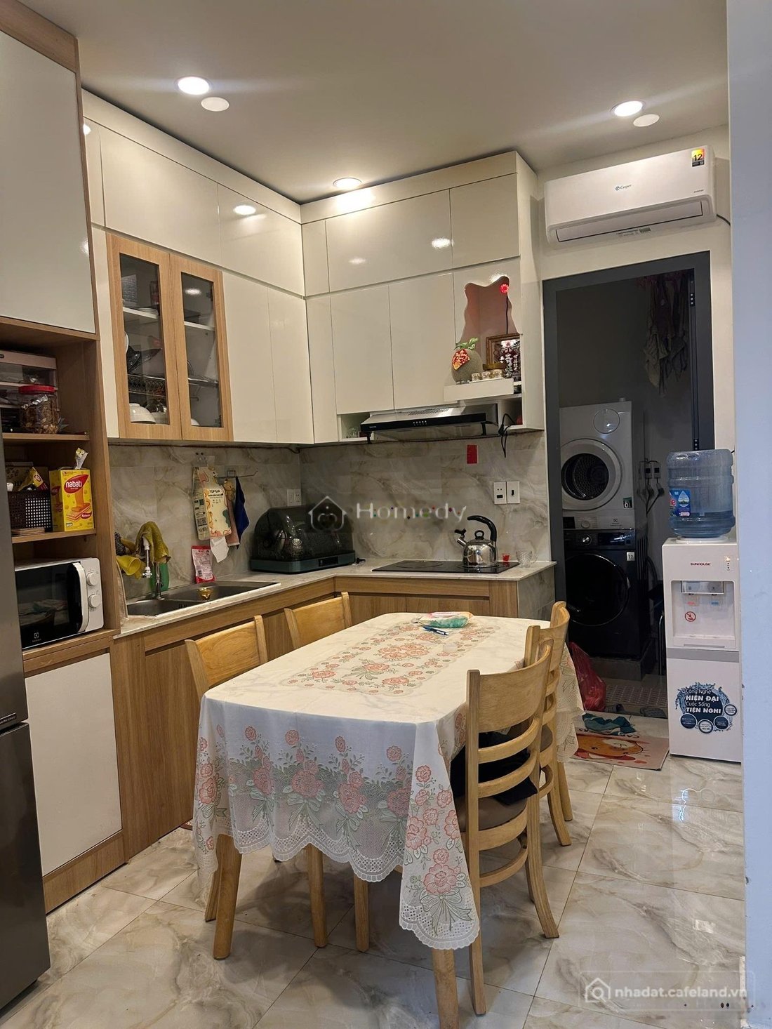 Bán nhà riêng: Nhà đẹp 3 tầng giá rẻ gần khu phố ẩm thực Chợ 200 Quận 4