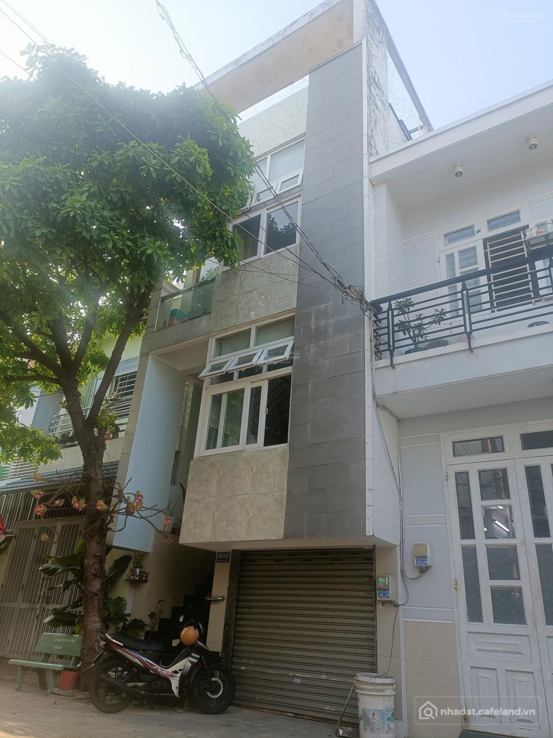 Bán nhà riêng: Bán nhà Hương Lộ 2, hẻm xe hơi, khu đồng bộ