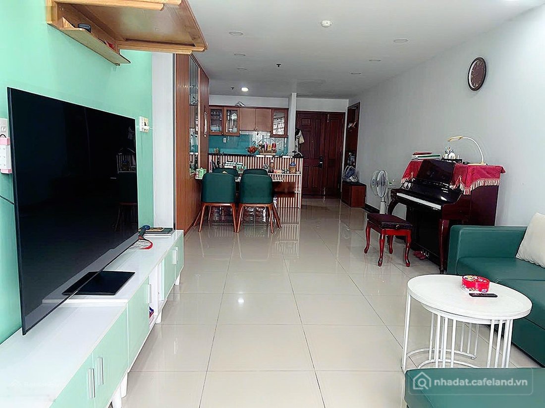Bán căn hộ chung cư: Bán gấp căn hộ Giai Việt, DT 115m2 thiết kế 3PN 2WC ở P5 Q8