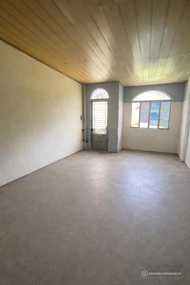 Bán nhà riêng: Mặt tiền bình phú- 4m x10m đối diện công viên giá chỉ 6.6 tỷ!
