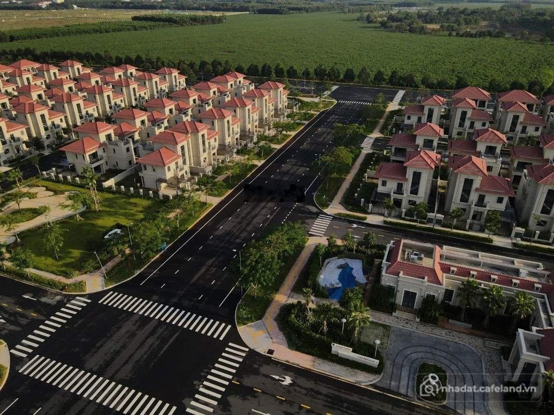 Bán biệt thự: Cần bán đơn lập Swanpark 1B 352m2 giá tốt, lịch thanh toán chậm