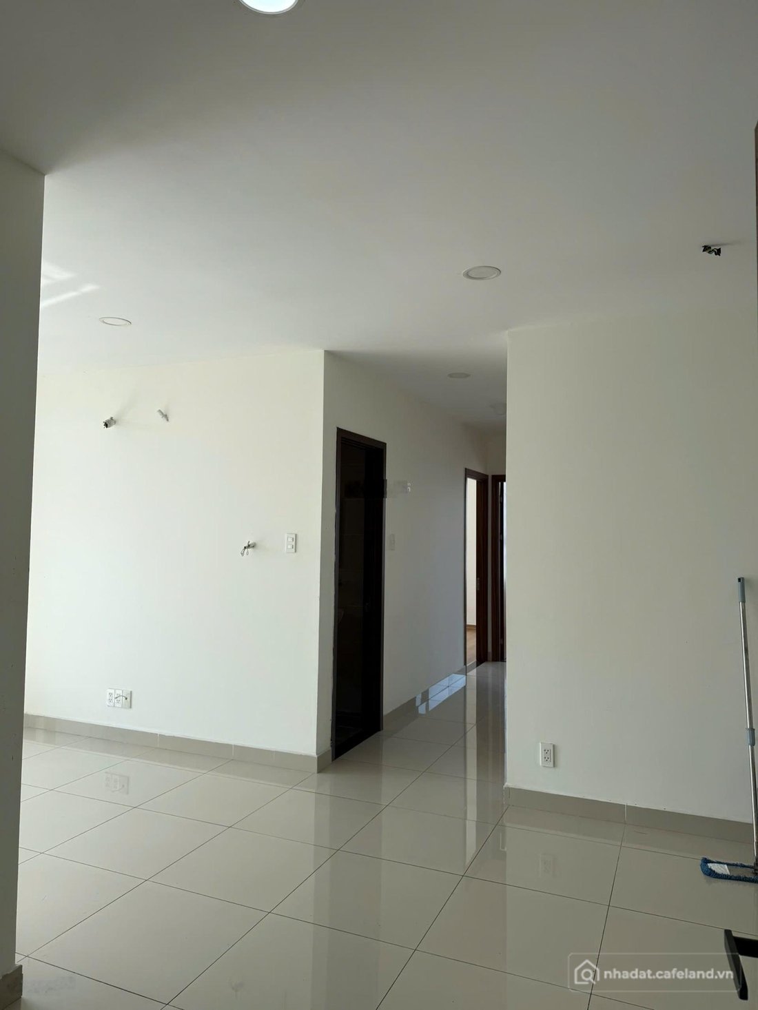 Bán căn hộ chung cư: Chính chủ bán căn hộ The Western Capital 50m2 2PN view hồ b