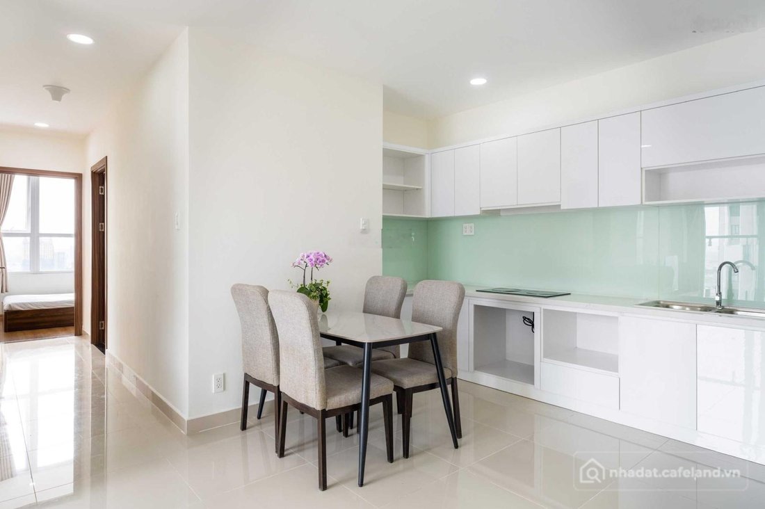 Bán căn hộ chung cư: Cần tiền bán gấp căn hộ 3PN 90m2 3PN giá 3,6 tỷ 2WC tầng đẹ