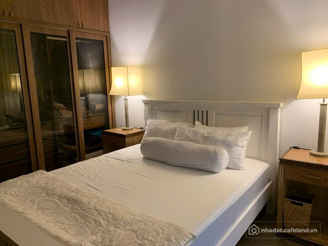 Bán căn hộ chung cư: Bán nhanh Midtown The Peak M8, Phú Mỹ Hưng Quận 7, giá 9,9 