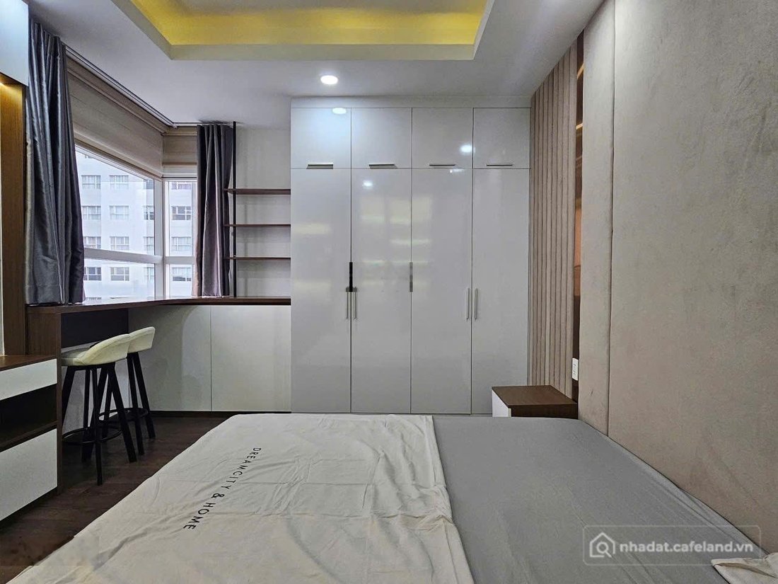 Bán căn hộ chung cư: 2PN 2WC - 97m² Sunrise City Q7 giá chỉ 7.7 tỷ (rẻ hơn 300 -