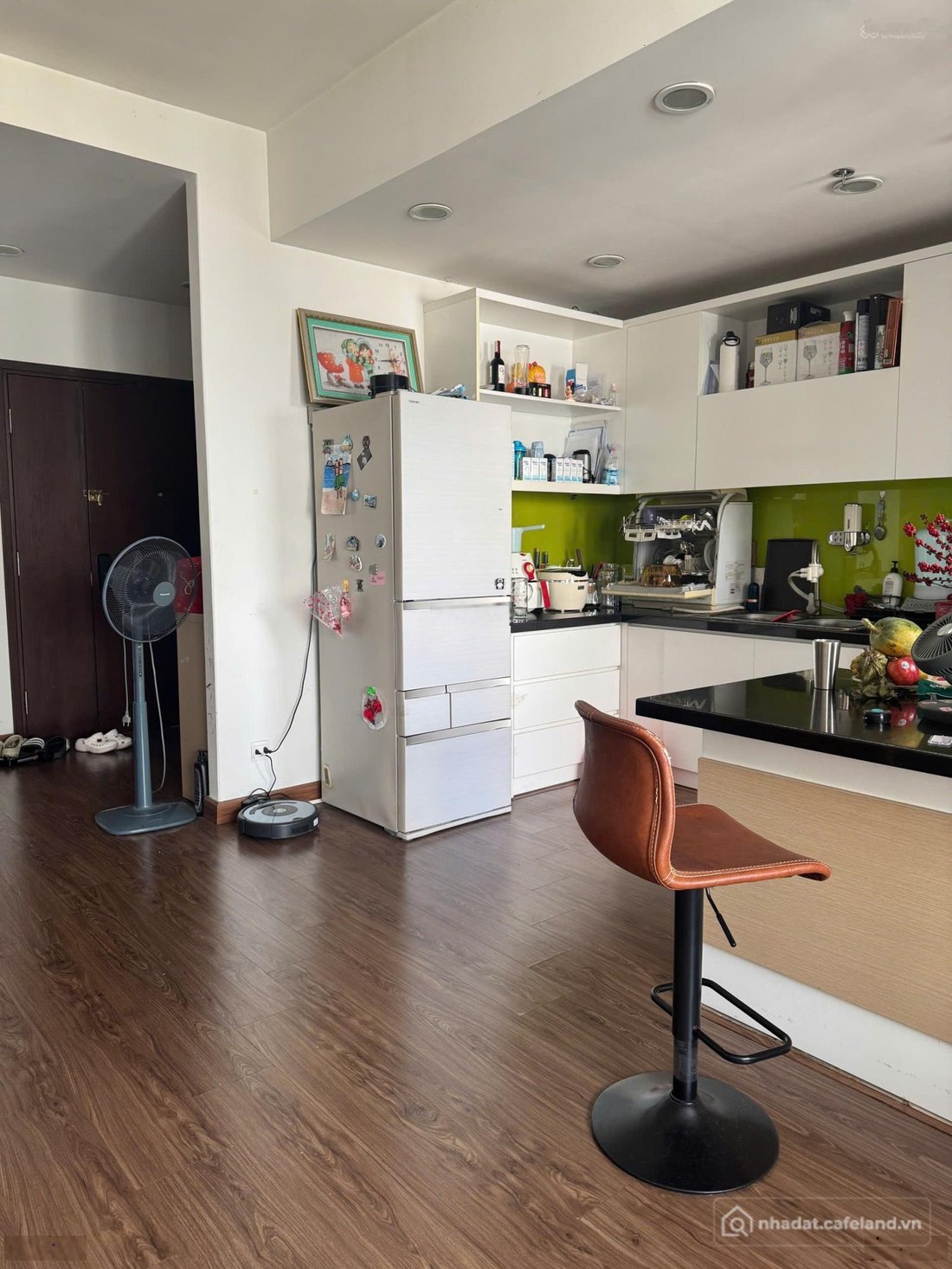 Bán căn hộ chung cư: Bán căn góc 2PN2WC Sunrise City Central, 99m2 full nội thất