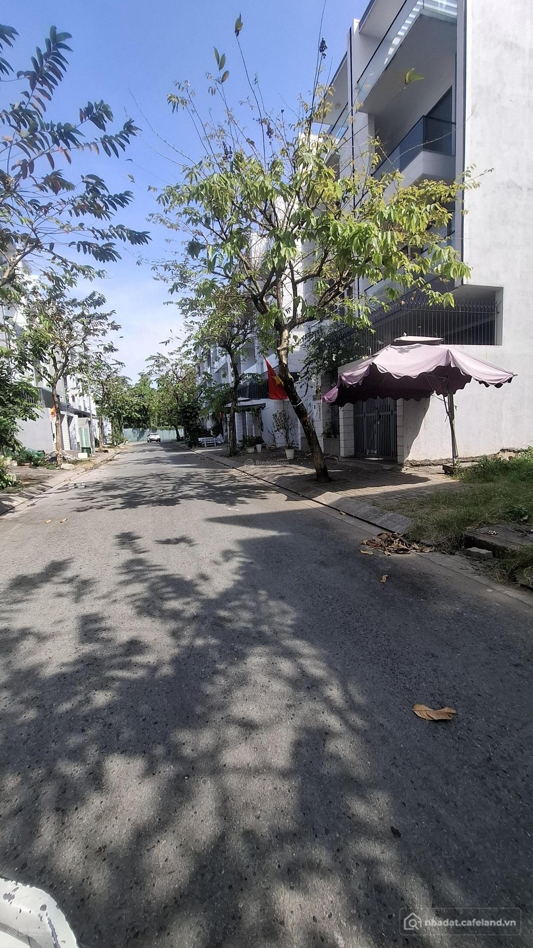 Bán đất thổ cư: Bán gấp lô đất kdc Dương hồng mặt tiền Nguyễn Văn Linh.Diện 5x20