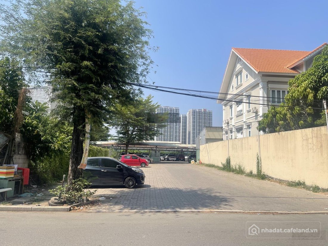 Bán đất thổ cư: Bán đất sổ đỏ mặt tiền Lê Thị Chợ, khu La Casa, P. Phú Thuận giá