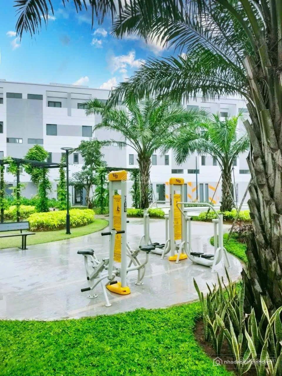 Bán biệt thự: Bán gấp nhà phố Lovera Premier Khang Điền, 5x15m xây dựng 4 tầng. 
