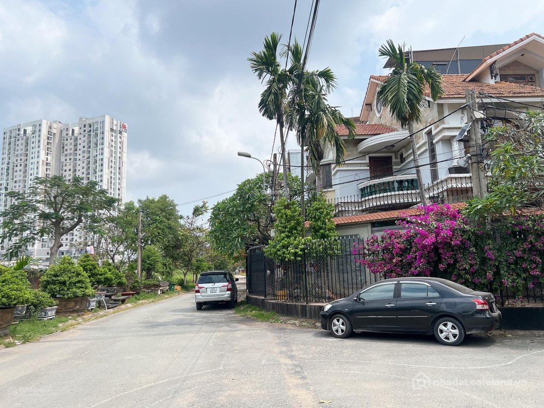 Bán biệt thự: Khu biệt thự đẳng cấp dành cho giới thượng lưu
