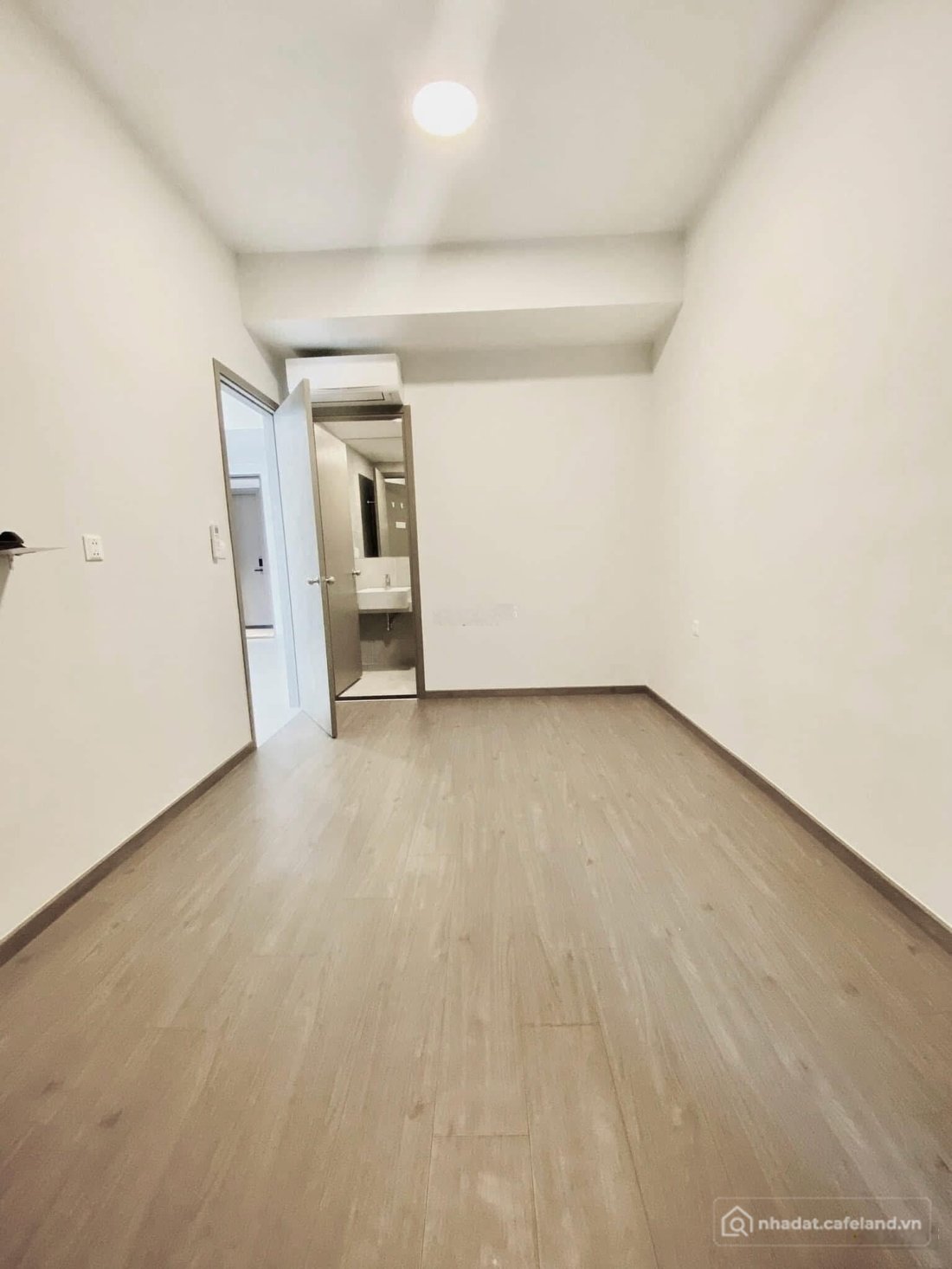Bán căn hộ chung cư: Chỉ còn 1 căn 69m² Westgate view hồ bơi 3,42 tỷ 102%. Xem n