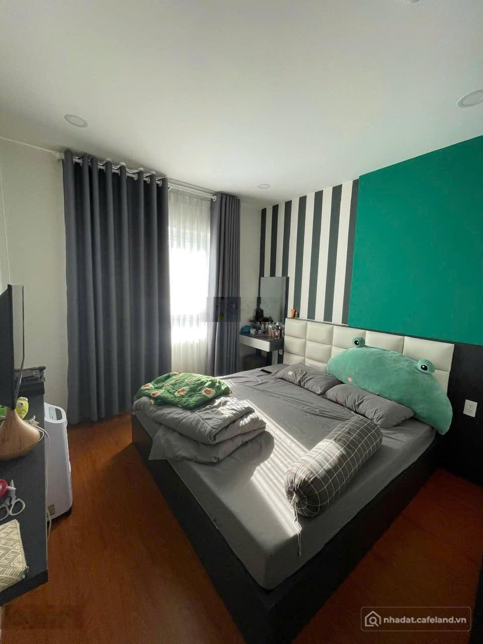 Bán căn hộ chung cư: Cần bán gấp căn hộ 75m2 - giá bán 2.980 tỷ (Bao hết) - tặng