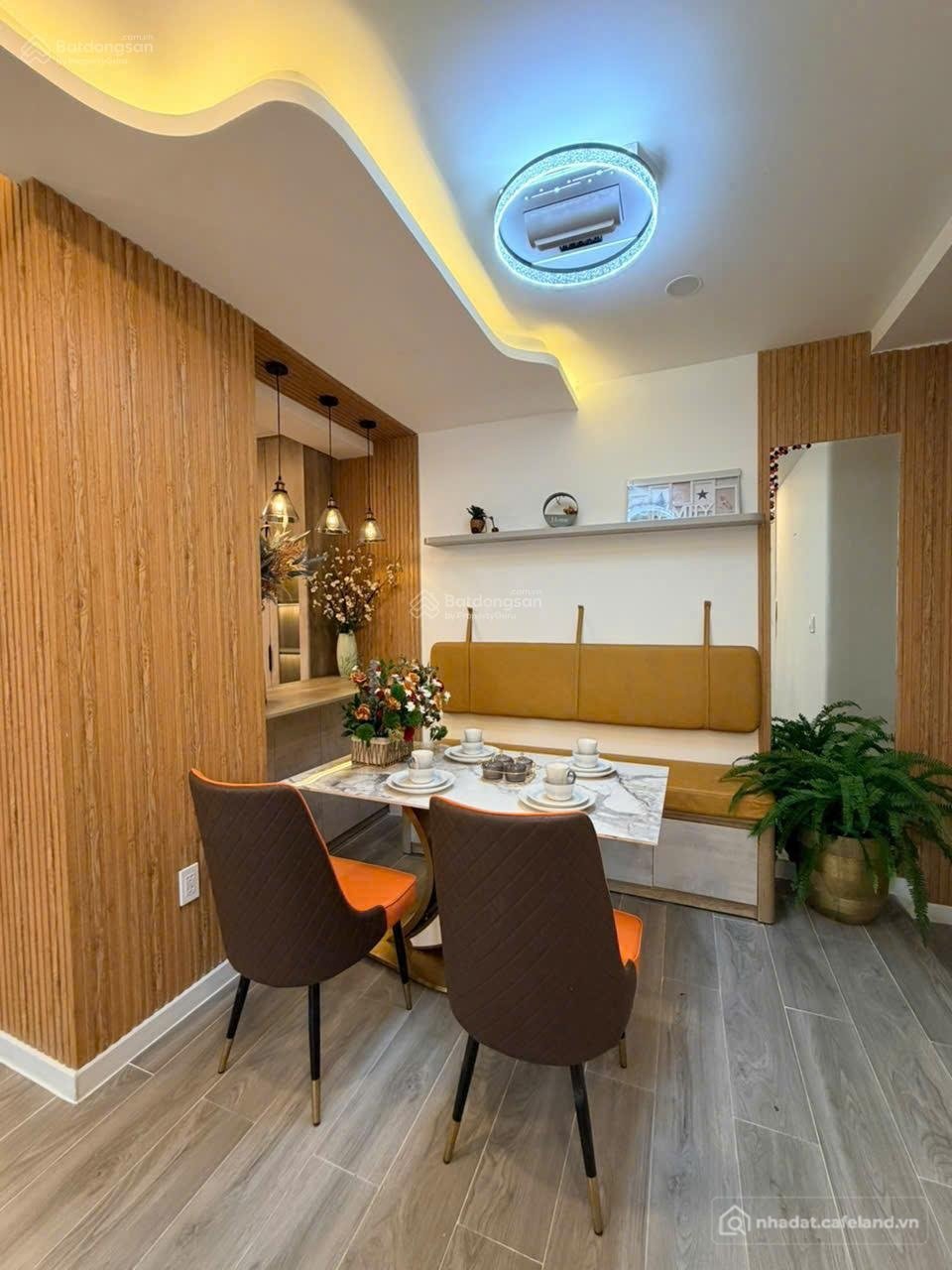 Bán căn hộ chung cư: Kẹt tiền bán gấp căn hộ Sky Garden 1, 81m2, 2PN, full nội t