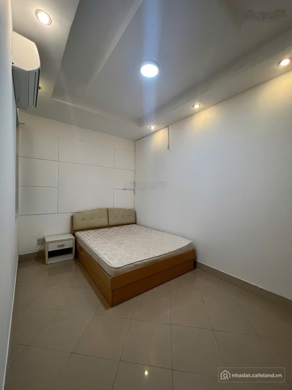 Bán căn hộ chung cư: Bán căn hộ Sky 2, 71m2, 2PN 1WC, giá chỉ 4,7tỷ. LH 09067103