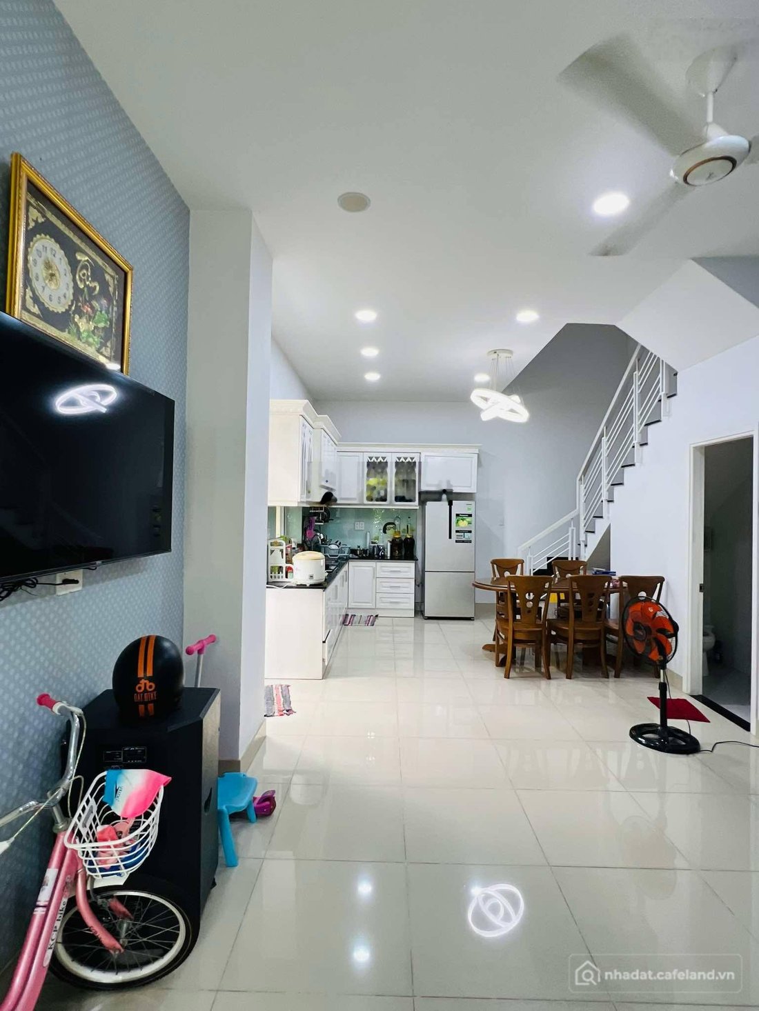 Bán biệt thự: Bán nhà phố ngang 7m dài 15m, full nội thất tại KDC Khang Điền Bìn