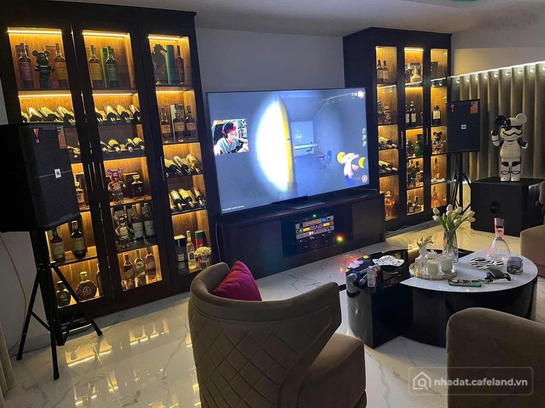 Bán nhà riêng: Bán tòa nhà 4 tầng mặt tiền nội thất cao cấp-Phước Kiển, Nhà Bè-1