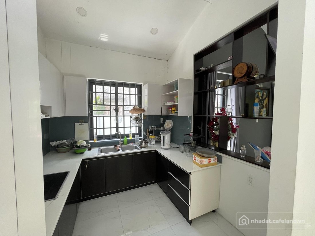 Bán biệt thự: Villa nhà vườn 2.447m2 xã Thạnh Đức, Bến Lức Long An. Nhà đẹp, đườ