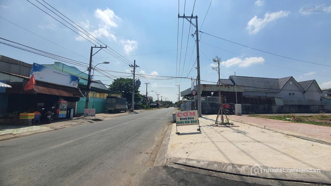Bán đất thổ cư: Bán đất nề tại Đường Hoàng Phan Thái, Xã Bình Chánh, Huyện Bình 