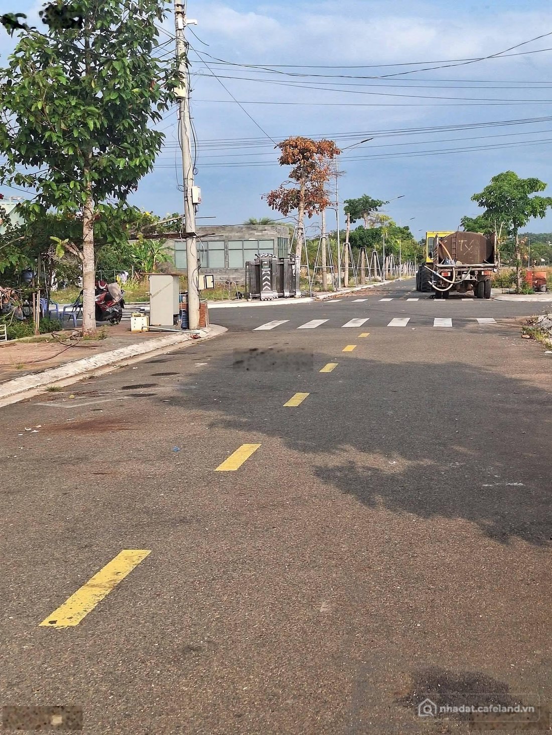 Bán đất thổ cư: Chủ ngộp cắt lỗ gửi bán gấp lô đất Lan Anh 7 đường số 28 Hòa Lon