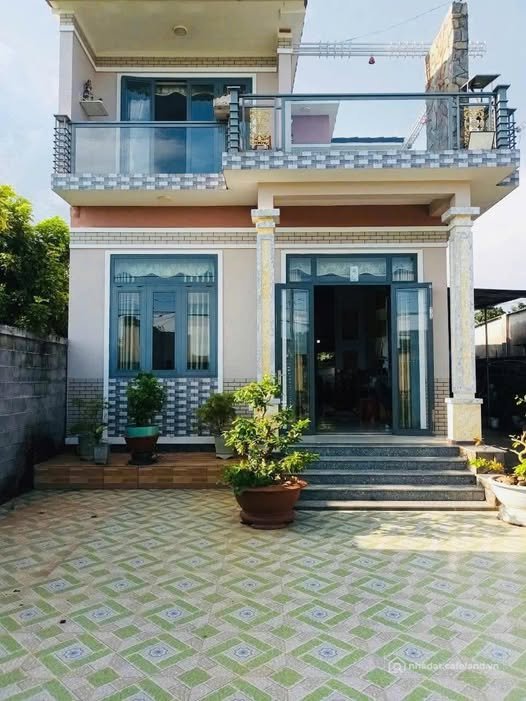 Bán đất thổ cư: Bán đất tặng nhà lầu 12.8x88m, 100m2 thổ cư, gần biển Hồ Tràm